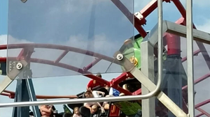 Βρετανία: Βλάβη σε τρενάκι λούνα παρκ-19 άτομα κρεμασμένα στον αέρα για 90 λεπτά