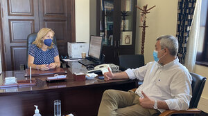 Συνάντηση Μαμουλάκη με την Συντονίστρια Αποκεντρωμένης Διοίκησης