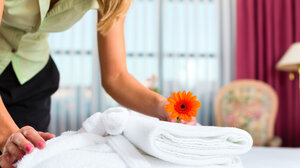 Ξενοδοχοϋπάλληλοι: Γραμμή καταγγελιών για βία και παρενόχληση στον εργασιακό χώρο