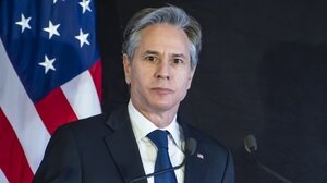 Ο Μπλίνκεν επικρίνει την «ανεύθυνη» ενέργεια της Κίνας να διακόψει διαύλους επικοινωνίας με τις ΗΠΑ