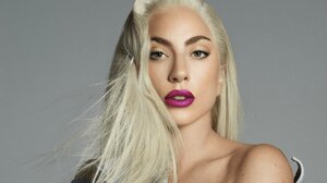 Lady Gaga: «Καλύτερα να μην τα βάζετε με τους γκέι γάμους σε αυτή τη χώρα»
