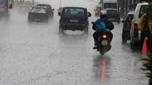 Τι πρέπει να προσέχουμε κατά τη διάρκεια οδήγησης στη βροχή