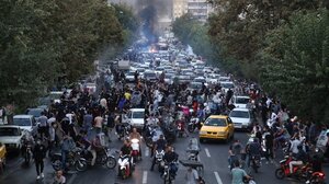 Να λογοδοτήσει ο δολοφόνος της Μάχσα Αμινί, ζητά ο Ζ. Μπορέλ