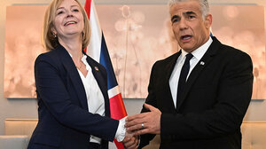 Λιζ Τρας: Εξετάζει τη μεταφορά της βρετανικής πρεσβείας στην Ιερουσαλήμ