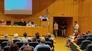 Σωκράτης Βαρδάκης: «Οφειλουμε να αφουγκραστούμε τους ανθρώπους της πρώτης γραμμής άμυνας απέναντι στην πανδημία»