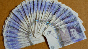 Βρετανία: Για υποτίμηση της λίρας προειδοποιούν αναλυτές