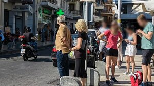 Δεν θα έπρεπε να υπάρχει ένα στέγαστρο;