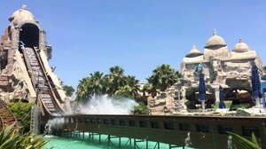 Ατύχημα σε λούνα παρκ της Αθήνας: Οι τέσσερις τραυματίες γλίτωσαν επειδή έπεσαν σε θάμνους