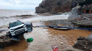 Κακοκαιρία φονιάς στην Κρήτη: Η έκκληση του δημάρχου Μαλεβιζίου