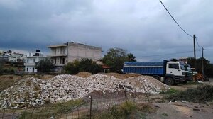 Ένα απέραντο μπάχαλο η οδός Λυκείου