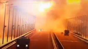 Ρωσία: Η σιδηροδρομική κίνηση στη γέφυρα της Κριμαίας θα αποκατασταθεί σήμερα το βράδυ