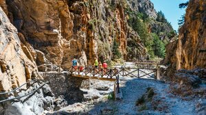 Άνοιξε και φέτος τις «πύλες» του για τους επισκέπτες το Φαράγγι της Σαμαριάς