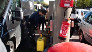 Γαλλία: Συνεχίζεται η απεργία στην TotalEnergies