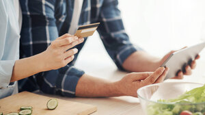 Οι "φουσκωμένοι" λογαριασμοί νερού, η ΔΕΥΑΗ και οι κούριερ