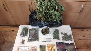 Τους έπιασαν πάνω στη συναλλαγή των ναρκωτικών