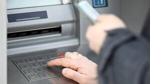 Πότε θα πληρωθούν οι συντάξεις Δεκεμβρίου