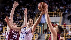 Γεμάτο το γήπεδο, «άδεια» η Εθνική και βαριά ήττα στα «Δύο Αοράκια»!