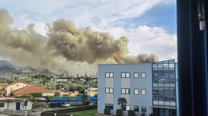 Μεγάλη φωτιά στον Ασπρόπυργο