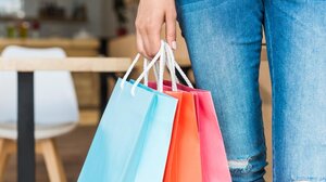 Ανοικτά τα καταστήματα την Κυριακή 27 Νοεμβρίου, μεταξύ Black Friday και Cyber Monday