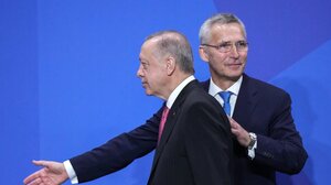 Συνάντηση Στόλτενμπεργκ με Ερντογάν, Τσαβούσογλου και Ακάρ στην Κωνσταντινούπολη