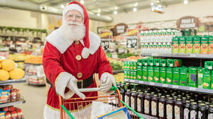 Μικρότερο φέτος το γιορτινό καλάθι στα σούπερ μάρκετ