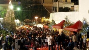 Φωταγωγούνται τα δέντρα του Δήμου Φαιστού