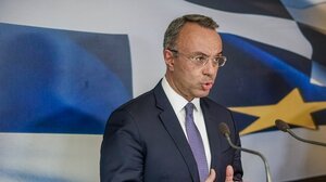 Παράθυρο για νέες ενισχύσεις των νοικοκυριών με το νέος έτος 