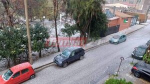"Έστρωσε" το χαλάζι στην Πάτρα