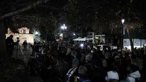 Κωνσταντίνος Γλύξμπουργκ: Σε λαϊκό προσκύνημα η σορός