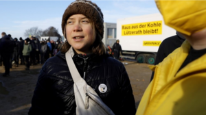 Πρόστιμο στη Γκρέτα Τούνμπεργκ επειδή απέκλεισε την είσοδο στο κοινοβούλιο της Σουηδίας