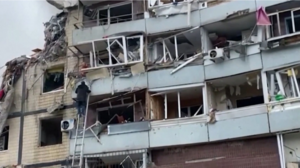 Ένας νεκρός και δύο τραυματίες από ρωσικό πλήγμα σε χωριό της Χερσώνας 