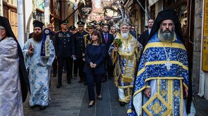 Σακελλαροπούλου: "H σημερινή μέρα φέρνει το μήνυμα της νίκης του φωτός ενάντια στο σκοτάδι"