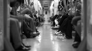 Γερμανία: Άνδρας επιτέθηκε με μαχαίρι σε επιβάτες τρένου