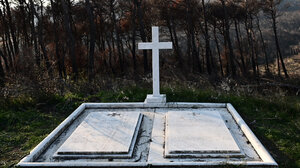 Κωνσταντίνος Γλύξμπουργκ: Με 200 καλεσμένους η εξόδιος ακολουθία στη Μητρόπολη, σε στενό κύκλο η ταφή στο Τατόι 