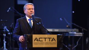 Βλατάκης: Ο τουρισμός δεν είναι τα ντουβάρια, αλλά οι εργαζόμενοι 