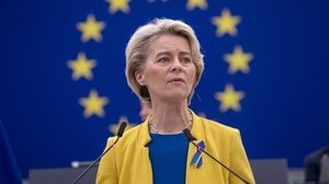 Η πρόεδρος της Κομισιόν επισκέπτεται την Βρετανία