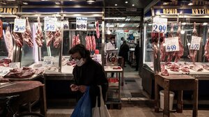 Τσικνοπέμπτη: Πού βρίσκονται οι τιμές στην αγορά