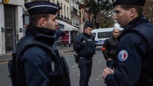 Πανικός σε εμπορικό κέντρο στο Παρίσι