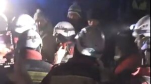 Τουρκία: Συγκίνηση από τη διάσωση 2 γυναικών μετά από 122 ώρες