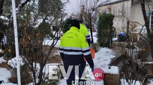 Κακοκαιρία στην Εύβοια: Κατάκοιτη ηλικιωμένη έμεινε για ώρες στο πάτωμα!