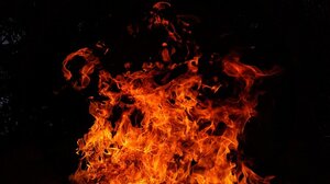 Κατηγορείται ότι έβαλε φωτιά στο σπίτι της πρώην συζύγου του