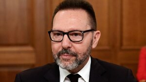 Στουρνάρας: "Υπερβολικές οι αυξήσεις στις συντάξεις των δικαστικών – Να το δει προσεκτικά η κυβέρνηση"