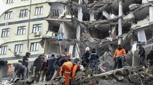 Τουρκία: Απαγόρευση απολύσεων και στήριξη σε επιχειρήσεις στις πληγείσες από τον σεισμό περιοχές