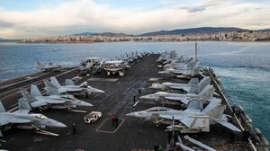 Στο αεροπλανοφόρο USS George H.W. Bush ο Ν. Χαρδαλιάς