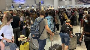 Τα πρώτα "χελιδόνια" στο αεροδρόμιο Ηρακλείου, χωρίς προσωπικό κι επαρκή κλιματισμό 