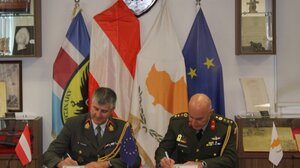 Η αμυντική συνεργασία και ο Κρητικός Αρχηγός της Εθνικής Φρουράς