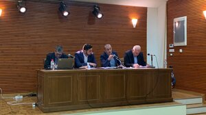 Βαρδάκης: «Οικονομική και κοινωνική ανασυγκρότηση των σεισμοπλήκτων περιοχών ώστε να γίνουν ξανά τόποι που να σφύζουν από ζωή»