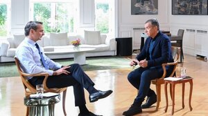 Ο Μητσοτάκης μέσα από την εκπομπή του Θεοδωράκη «κλειδώνει» το Μάιο για τις εκλογές!