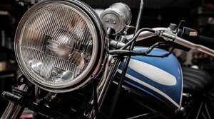 Για τα ταξί υπάρχουν λύσεις, για τα μηχανάκια;