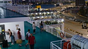 Στη βουλή η θεσμοθέτηση εκπτώσεων για τους τριτέκνους στα ακτοπλοϊκά εισιτήρια